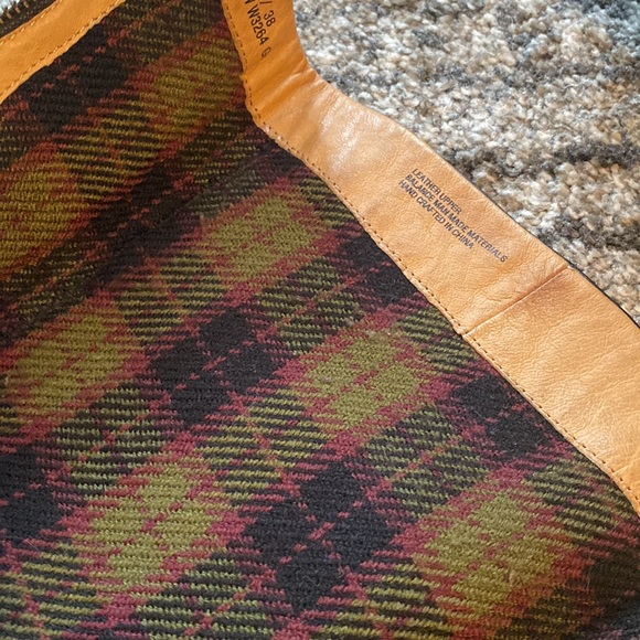 BORN black tall boots sz 7/38 ❤️❤️❤️ - Picture 7 of 8